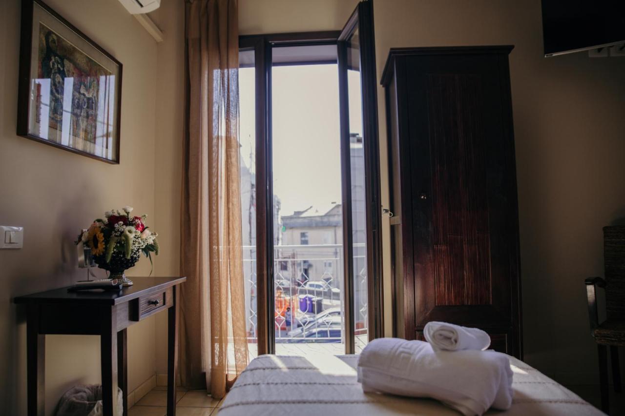 Le Antiche Colonne Bed & Breakfast Cinquefrondi Exterior foto