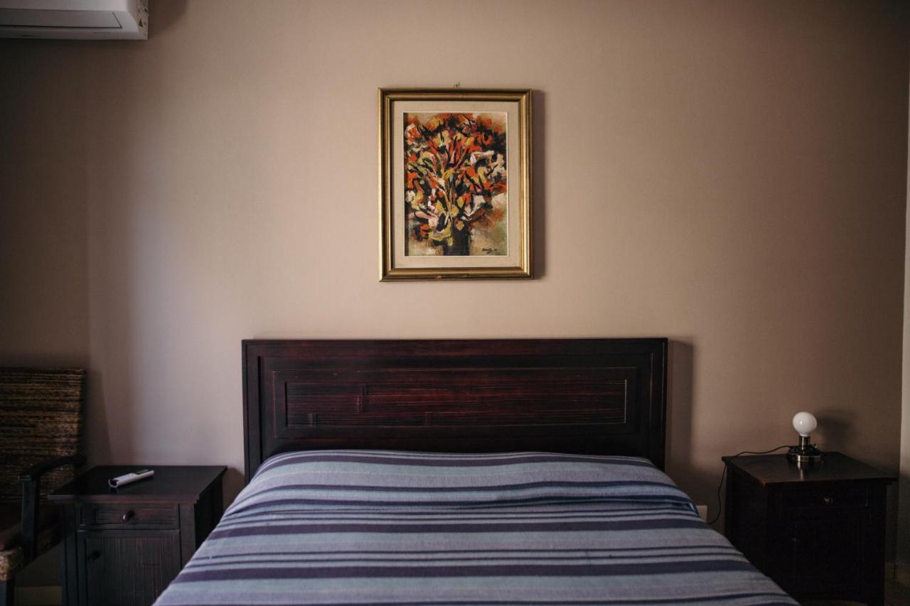 Le Antiche Colonne Bed & Breakfast Cinquefrondi Exterior foto