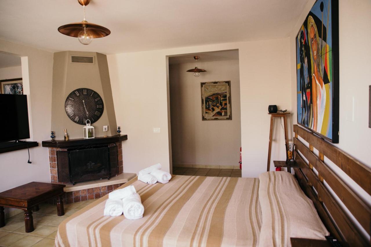 Le Antiche Colonne Bed & Breakfast Cinquefrondi Exterior foto