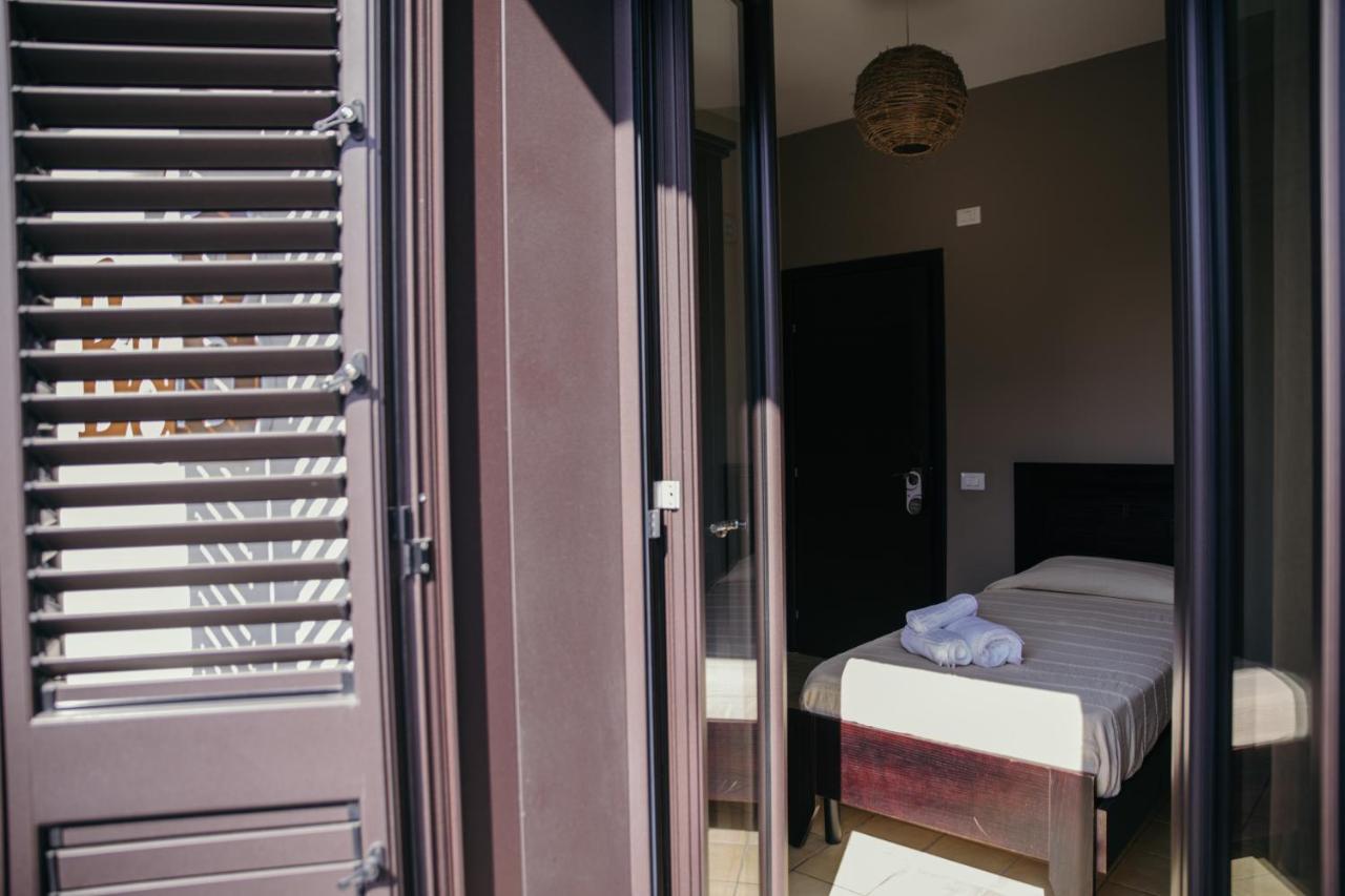 Le Antiche Colonne Bed & Breakfast Cinquefrondi Exterior foto