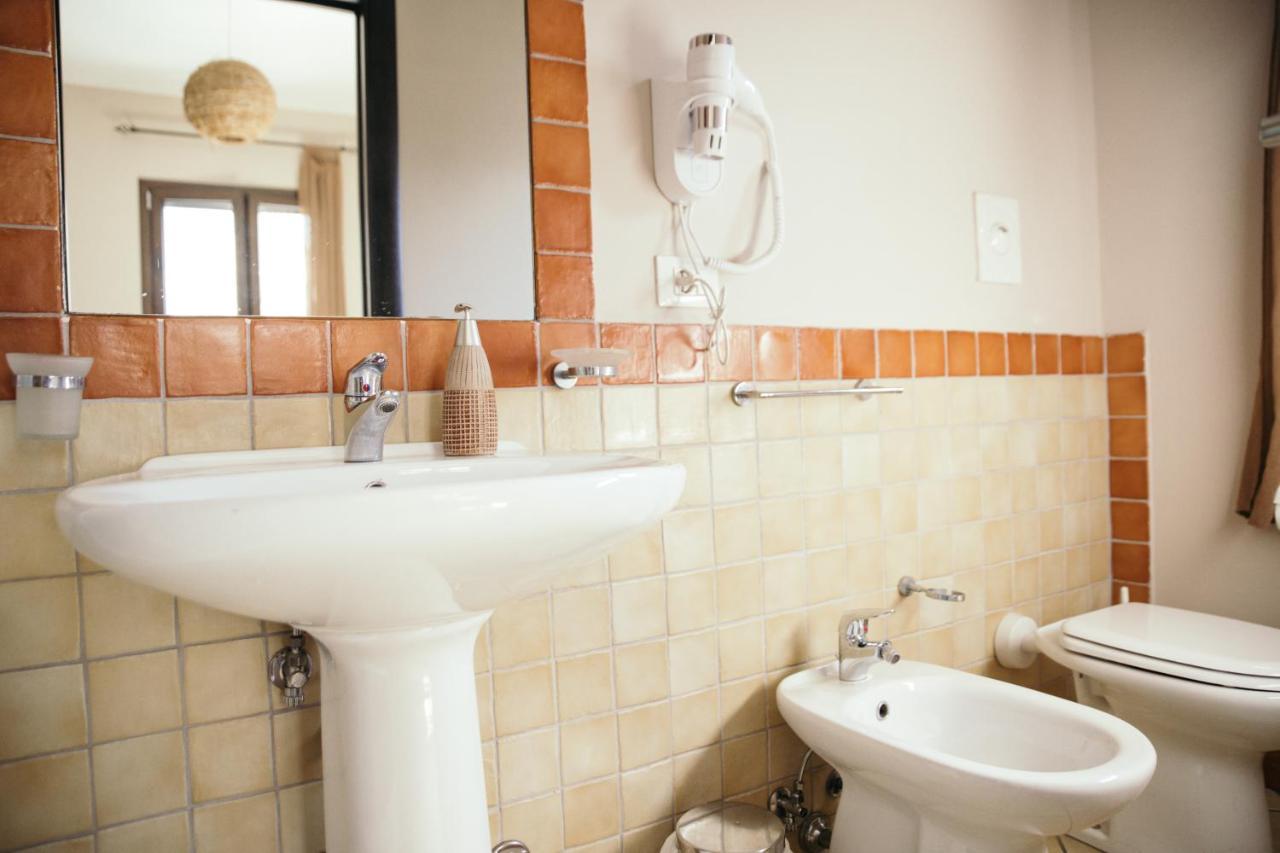 Le Antiche Colonne Bed & Breakfast Cinquefrondi Exterior foto