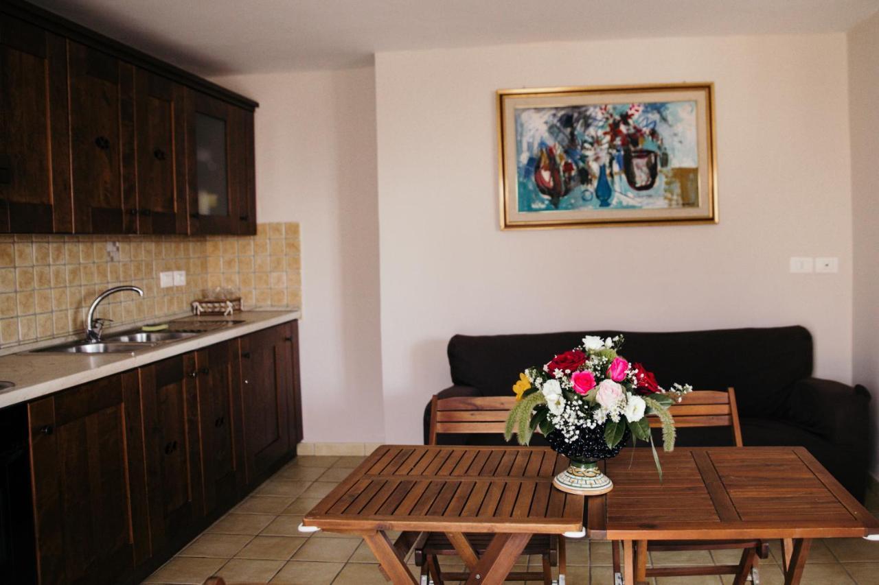 Le Antiche Colonne Bed & Breakfast Cinquefrondi Exterior foto