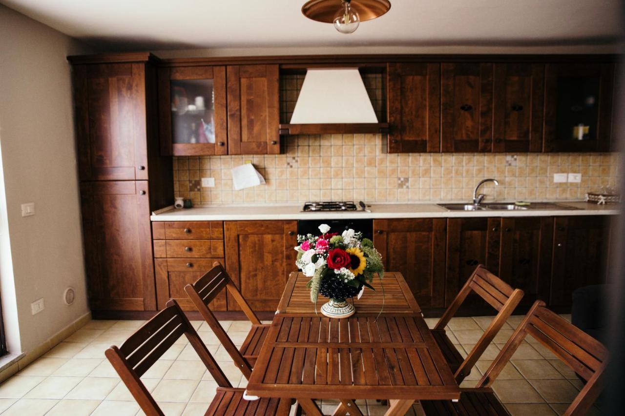 Le Antiche Colonne Bed & Breakfast Cinquefrondi Exterior foto